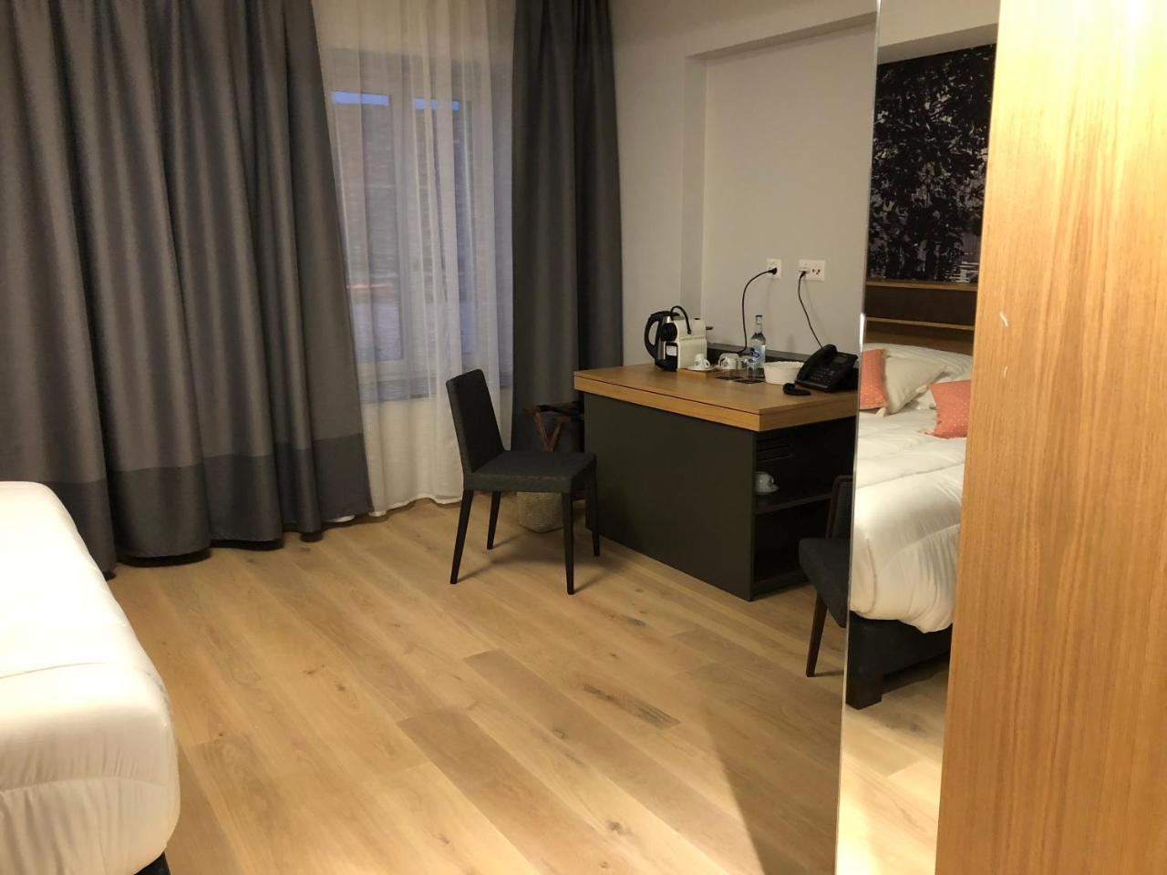 Auberge De La Tour Trelex Екстериор снимка